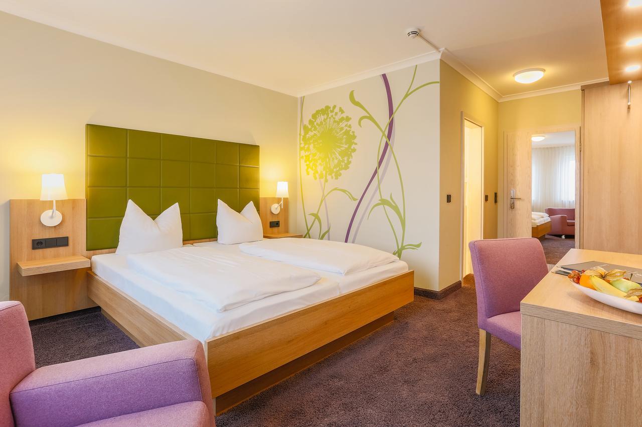 Hotel - Restaurant Erich Roediger Bad Staffelstein Bagian luar foto